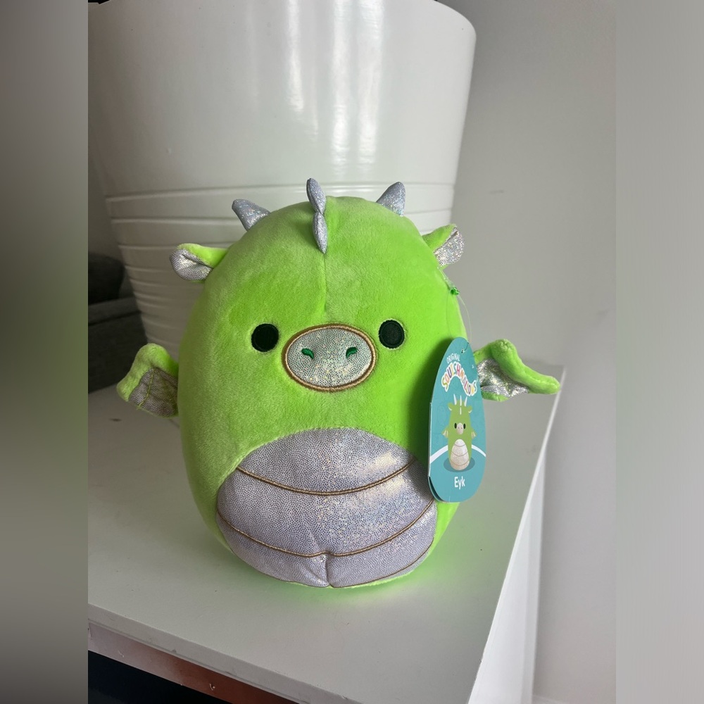 BNWT Green Dragon “EYK” Squishmallow 🐉